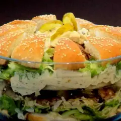 Sałatka jak z McDonald's - Przepis na domową wersję ulubionej sałatki