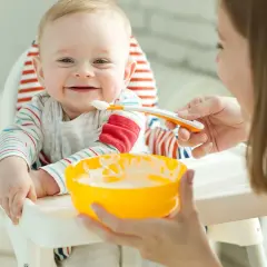 Kasza manna od którego miesiąca - kiedy jest bezpieczna dla dziecka?