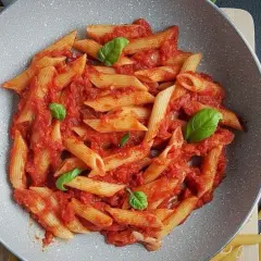 Penne neapolitana – prosty przepis na idealne danie włoskie