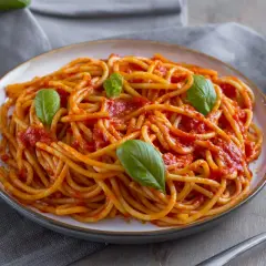 Najlepszy przepis na włoskie spaghetti, które zachwyci Twoich gości
