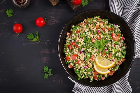 Jak łatwo i szybko gotować kaszę bulgur - czasy i metody przygotowania