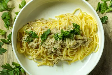 Ile makaronu spaghetti na osobę? Sprawdź idealne porcje na posiłek
