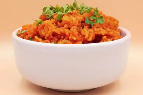 Jak ugotować ryż z curry - prosty przepis na aromatyczne danie