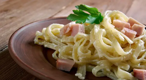Jak zrobić makaron w domu - prosta receptura na pyszny smak