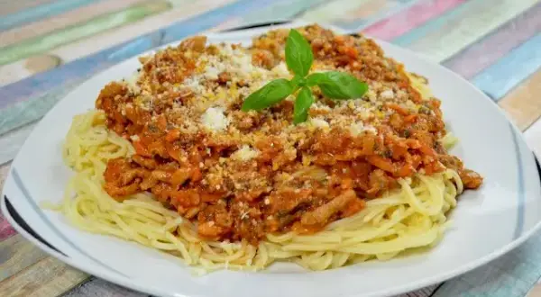 Spaghetti jak z Piccolo: Odtwórz smak ulubionej potrawy w domu