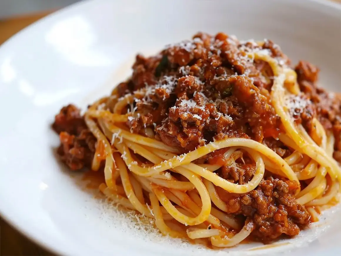 Tradycyjne włoskie spaghetti: odkryj autentyczne przepisy i smaki