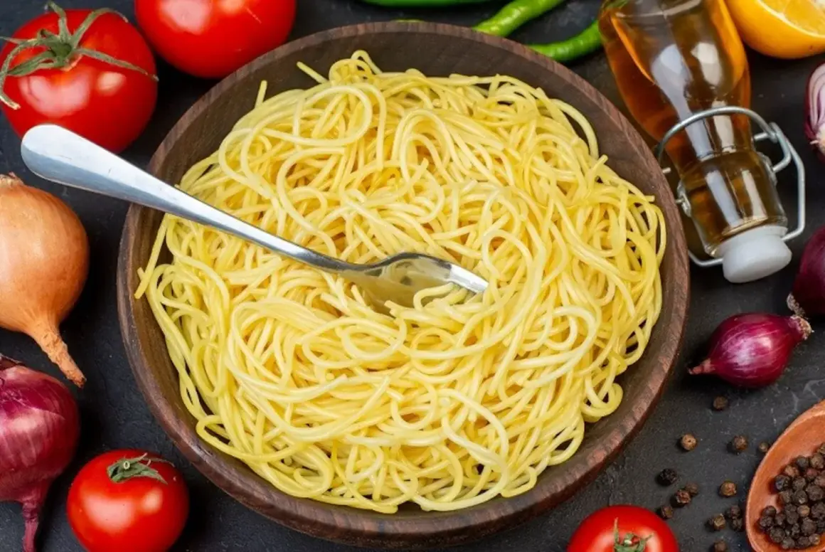 Ile gotuje się makaron spaghetti, aby uzyskać idealną konsystencję?