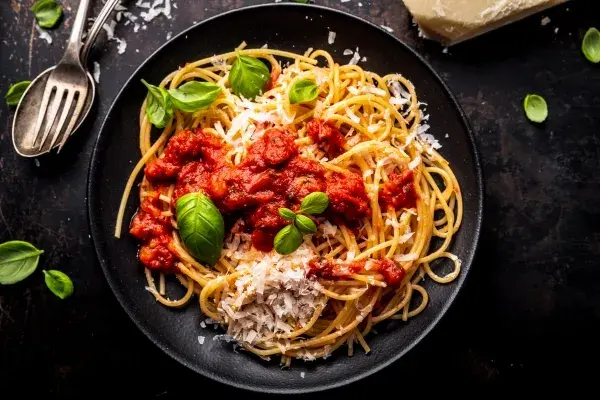 Prosty sos do spaghetti w 30 minut - szybki i pyszny przepis
