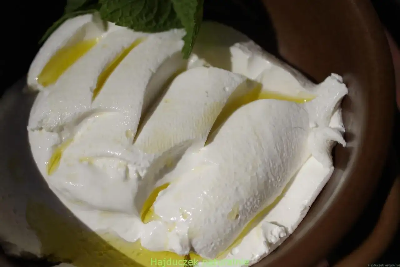 Labneh - Co to jest? Przepis krok po kroku i zastosowania
