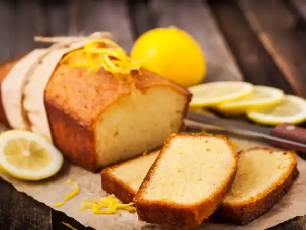 Pyszna babka piaskowa, pachnąca cytryną, jak z najlepszego babcinego przepisu. Idealna na deser.